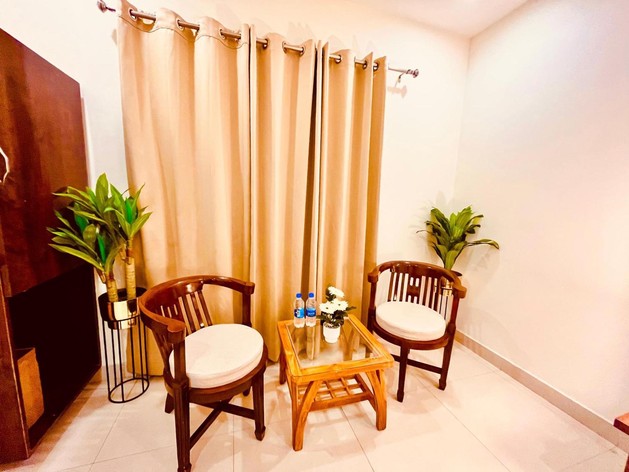 فندق Sampat Royal Cafe دلهي المظهر الخارجي الصورة